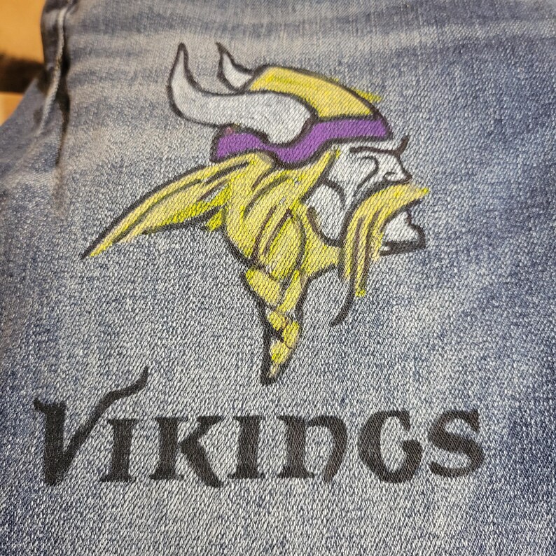 SKOL Minnesota Vikings Hand Painted Jeans 1 Women's Size 8 Long. Waist