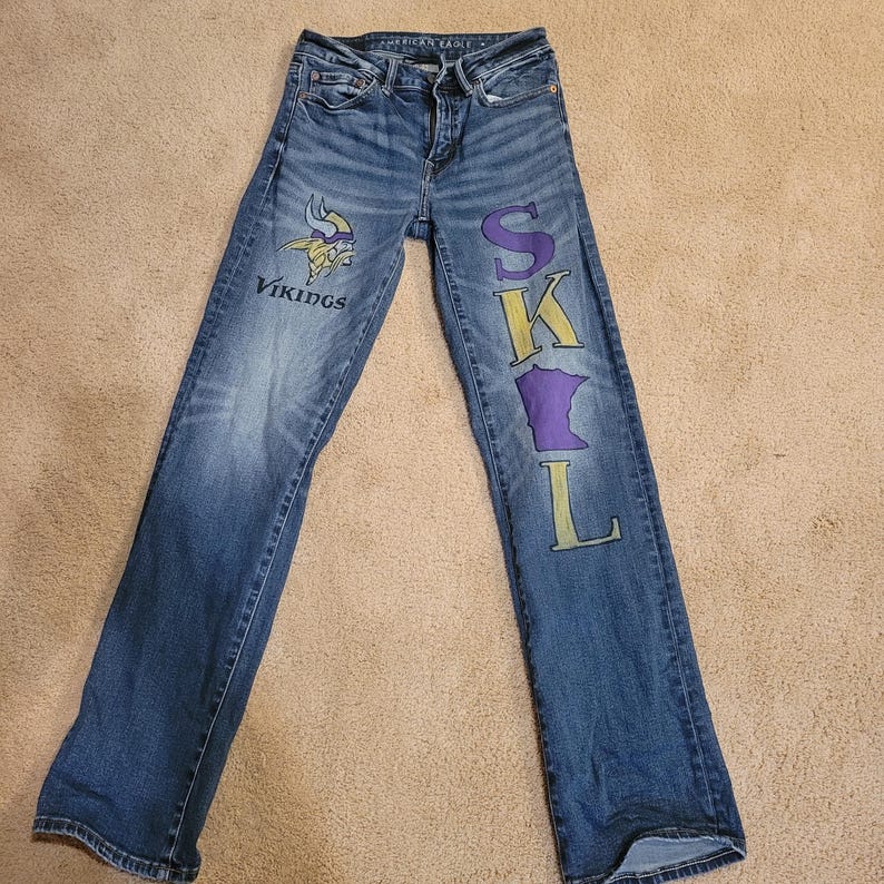 SKOL Minnesota Vikings Hand Painted Jeans 1 Women's Size 8 Long. Waist