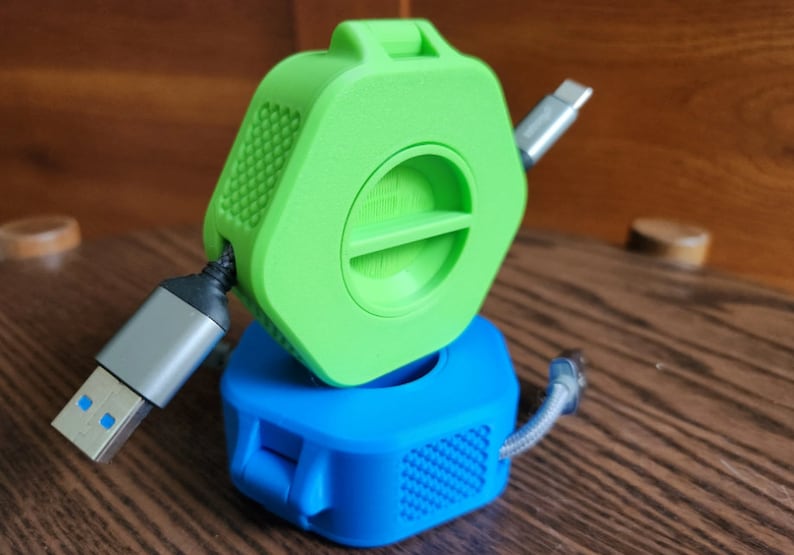3D cable organizer