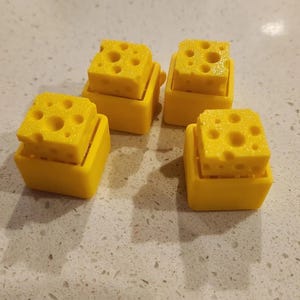 3D Print Cheese Clicker Fidget Toy | Unique Stress Relief Desk Accessory and Fun Gift Idea for Kids & Adults