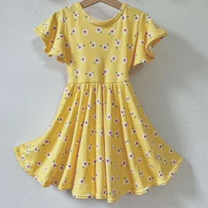 Dancing Daisies Twirly Dress with Flutter Sleeves, girls, ballerina dress, vintage, floral, circle dress, birthday dress, wedding, floral