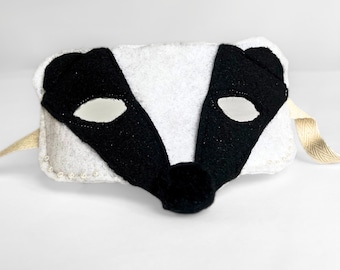 Brave Little Badger: children’s felt badger mask, dress-up, badger costume, handmade, kids gift, pretend, play, forest critter, woodland