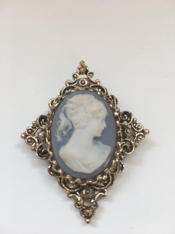 vintage jewellery wedgwood Gem