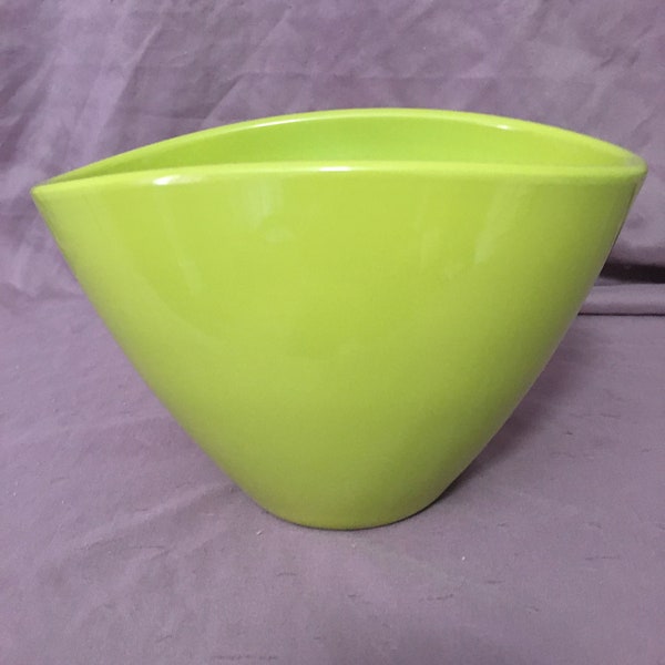 Art Deco MCM Planter Lime Green Made in Germany Excellent Condition 6”Tall x 8” Across x 5 3/4”Wide