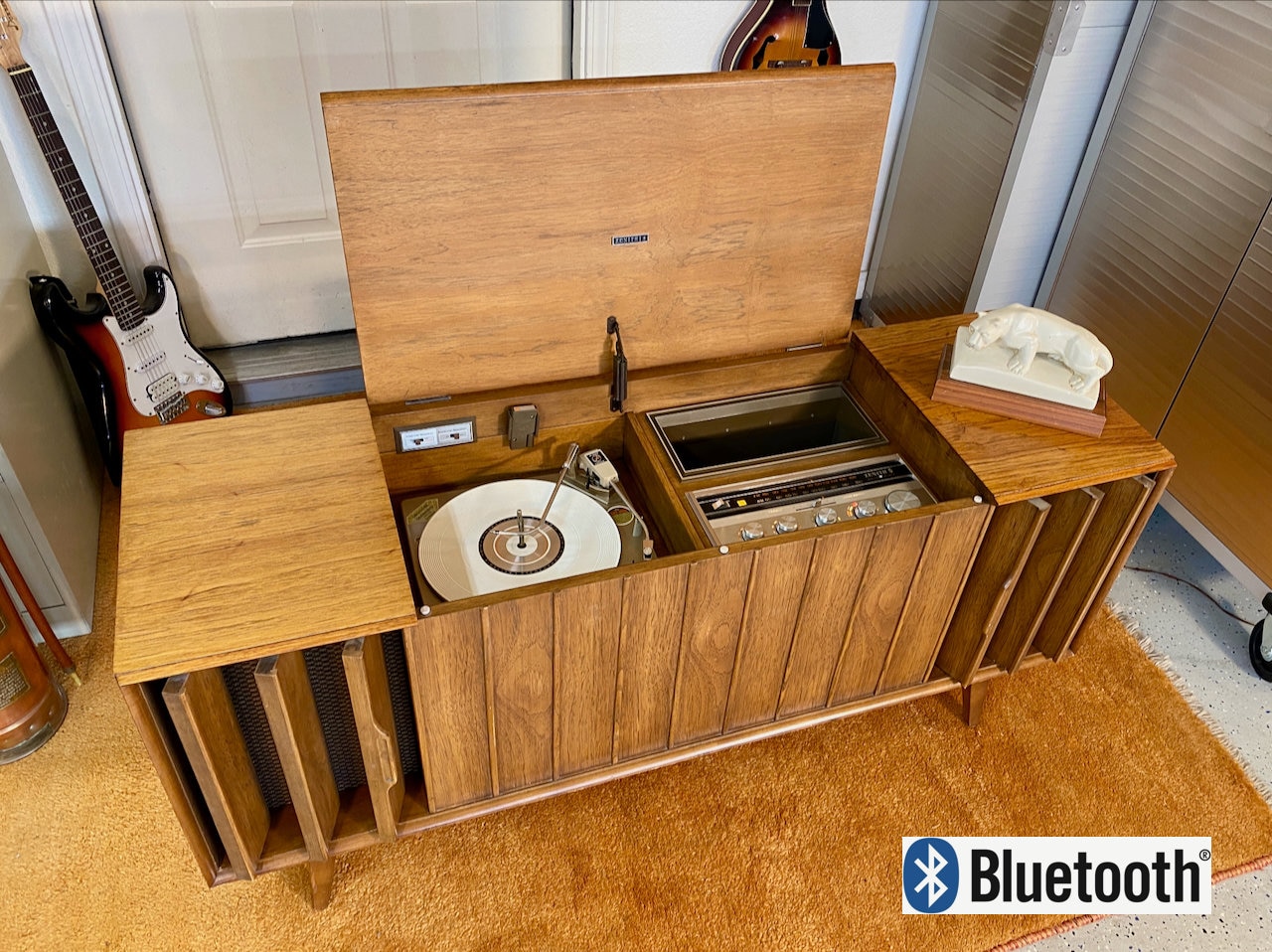 1969 Mid-century Stereo Console by Zenith, Model Z931W