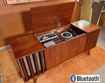 The Lind by Zenith, Fully Serviced 1968 Mid-Century Stereo Console Record Player with Bluetooth!