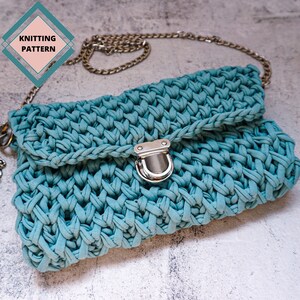 Knitted Purse Pattern with Tshirt Yarn. Knit bag Wallet Pattern, Project Crossbody Bag Knitting Pattern.