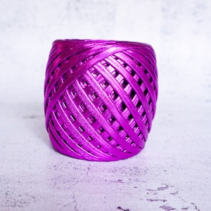 Metallic Tshirt Yarn, Fabric Yarn, Spaghetti Yarn, T-shirt Yarn, Basket Yarn, Textile Yarn, Yarn for Bags, Fuchia Metallic Tshirt Yarn