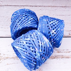 T-shirt yarn, cotton chunky yarn for crochet bags, rugs and baskets. Textile fabric, recycled t-shirt yarn. Blue cosmic