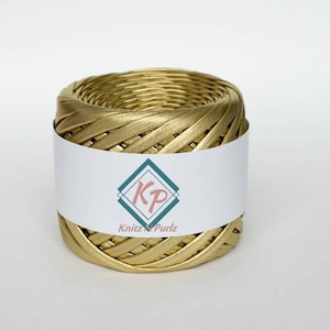 Metallic Tshirt Yarn, Fabric Yarn, Spaghetti Yarn, T-shirt Yarn, Basket Yarn, Textile Yarn, Yarn for Bags, Golden Metallic Tshirt Yarn