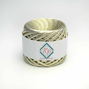 Metallic Tshirt Yarn, Fabric Yarn, Spaghetti Yarn, T-shirt Yarn, Basket Yarn, Textile Yarn, Yarn for Bags, White Gold Metallic Tshirt Yarn