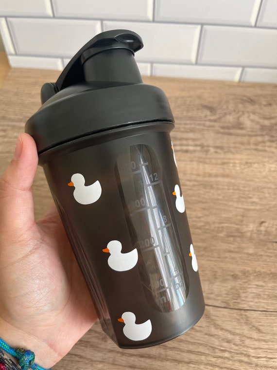 16 oz. Plastic Shaker Bottles