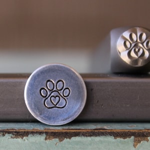 6 mm Hundetatze mit mittlerem Herz-Metalldesign-Stempel - Versorgung Guy Stamp - SGCH-404