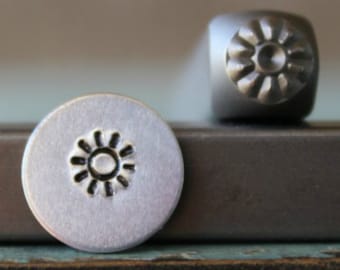 Timbro in metallo con design semplice a forma di sole da 5 mm per la creazione di gioielli fai da te - Kit per stamping, strumenti, pressa, macchina e forniture - SGCH-309
