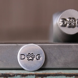 3mm große Hund Wort mit Pfote Metall Design Stempel - Versorgung Kerl Stempel - SGCH-398
