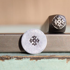 5mm Decorative Cross Metal Design Stamp - Supply Guy Stamp - SGCH-488