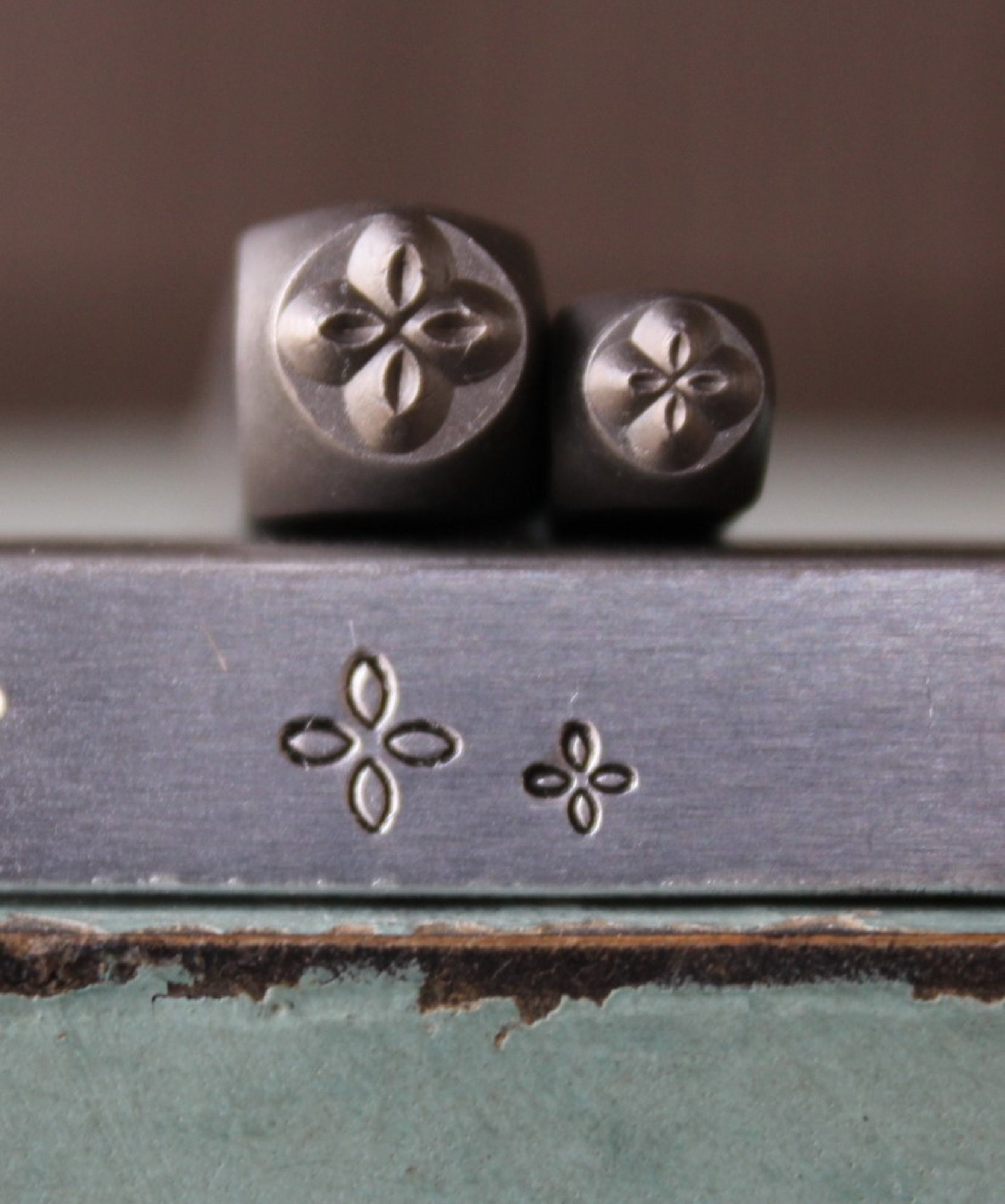 5mm and 3mm Simple Flower 2 Marking DIY Jewelry Making Metal Design 2 Stamp Set - Stamping Kit, Tools, Press, Machine & Supplies -SGCH453452