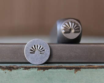 Timbro in metallo con motivo a raggiera indiana da 7 mm per la creazione di gioielli fai da te - Kit per stamping, strumenti, pressa, macchina e forniture - SGCH-455