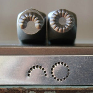 6mm Circle of Dots and Half Circle of Dots Metal Design 2 Stamp Set - Supply Guy Stamp - SGCH-285286