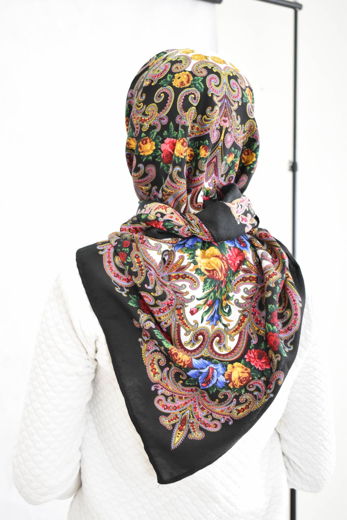 39 Original Russian Woolen Shawl Russian babushka scarf image 4