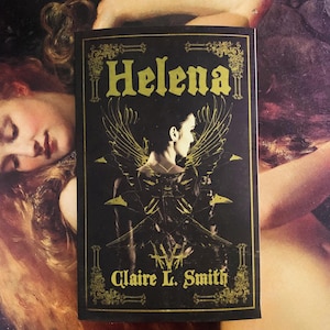 HELENA / Copia firmada / novela de terror gótico