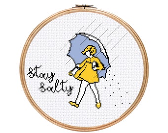 Mantente Salado // punto de cruz con detalle de chica salada