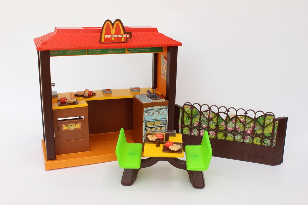 Playset Barbie Loves McDonald's Restaurant #5559 Mattel 1982 - Complet + Tenue, Occasion