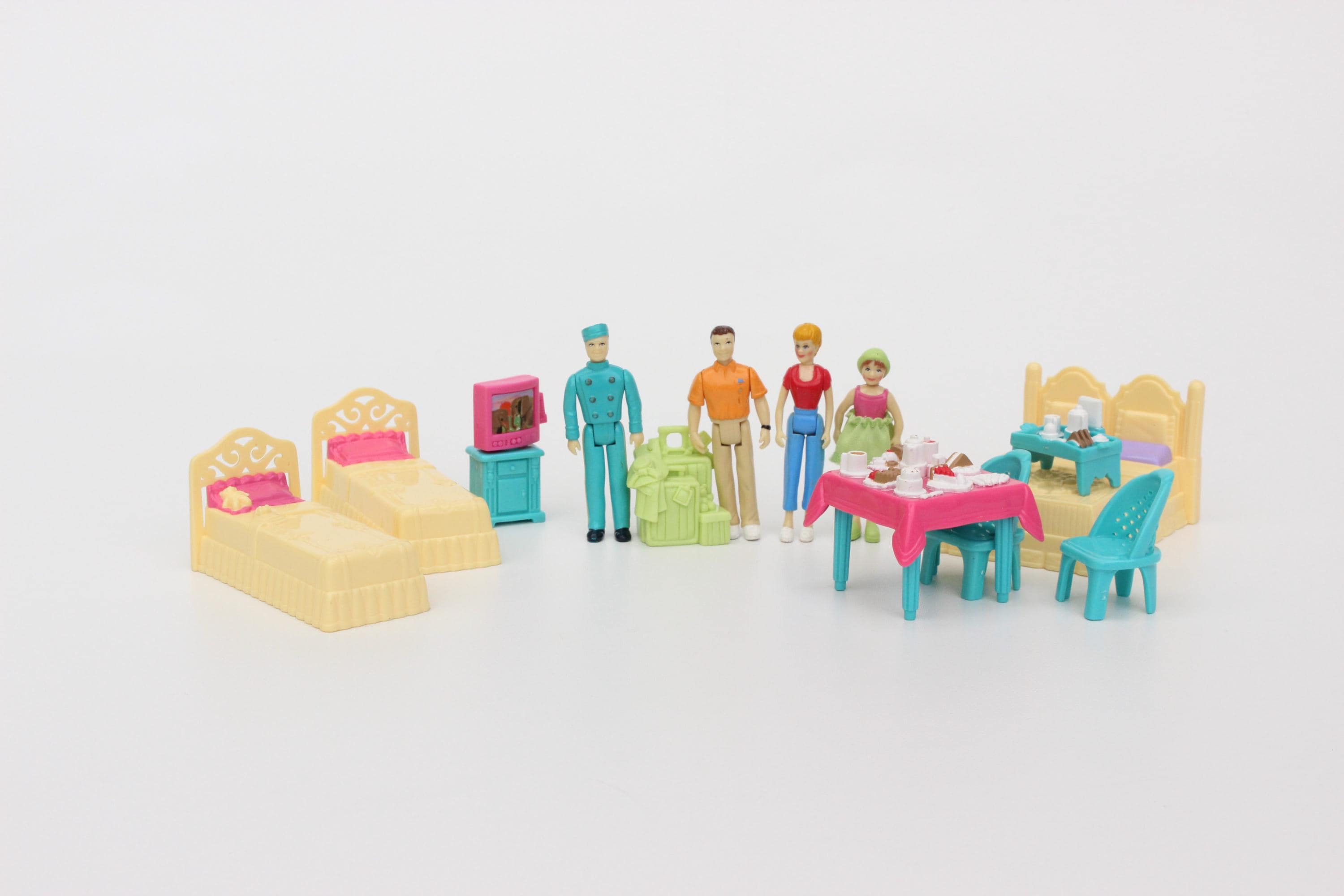 Near Complete - Vintage Fisher Price Sweet Streets HOTEL, Loving 