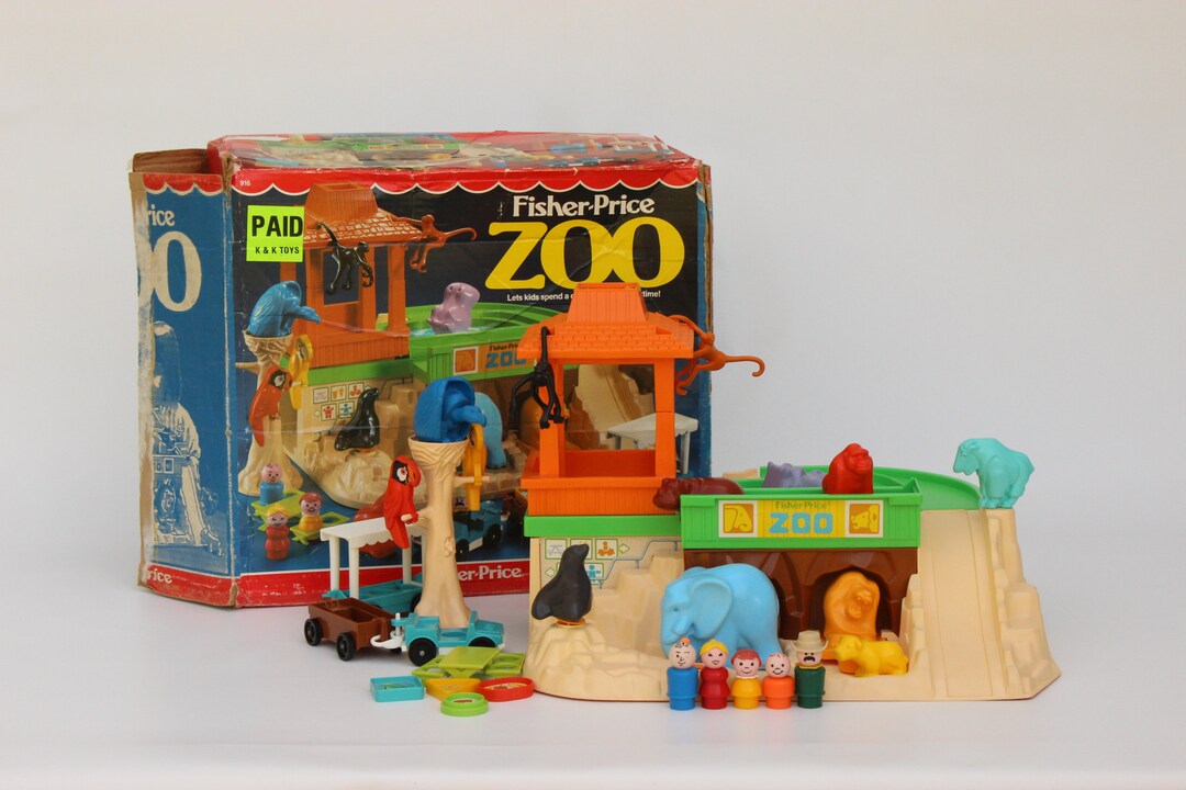 Beautiful & Complete Vintage Fisher Price ZOO in ORIGINAL Box, 916