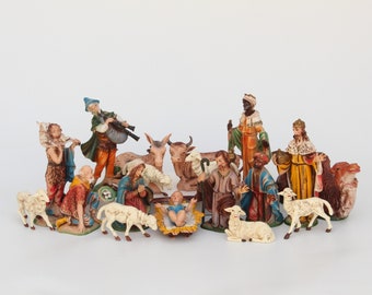 Beautiful! Set of 18 Extra LARGE Vintage NATIVITY Figurines, 7 1/2 inches - 19 cm, CHRISTMAS Ornaments, Resin, Plastic, Made in Italy