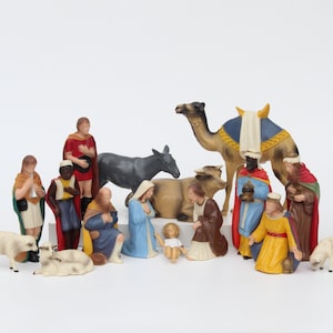 Beautiful! Set of 16 LARGE Vintage NATIVITY Plastic Figurines, CHRISTMAS Ornaments, Plastic Figures