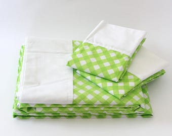 NEW! Unused! Vintage TWIN Bed Sheet Set, 1 Twin Top Flat Sheet, 1 Fitted Sheet & 2 Pillowcases, Springmaid, Made in USA