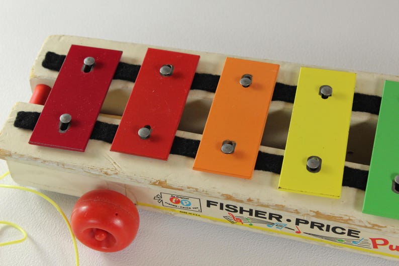 fisher price pull a tune 870