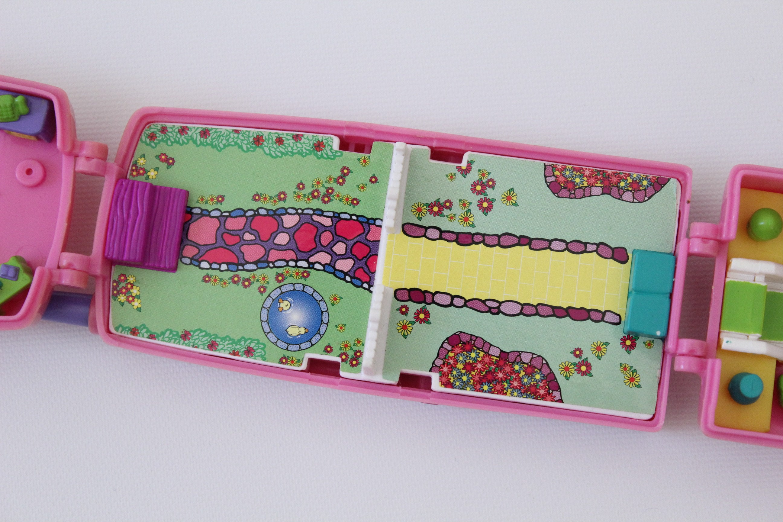 NEW Polly Pocket Fashion Game Board Tin Box Puzzle Dolls RARE