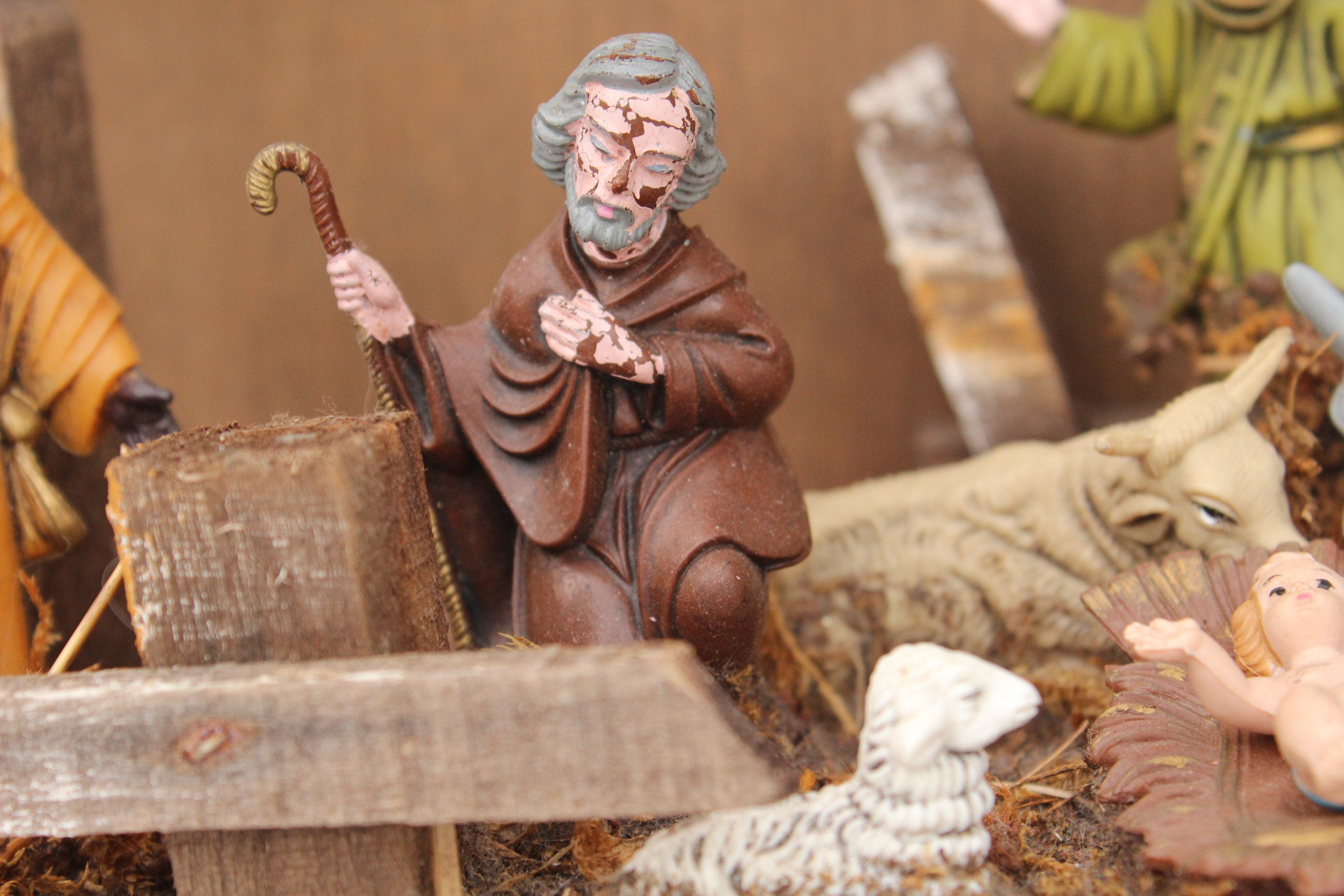 Crèche De Noël Traditionnelle 9 Santons Porcelaine