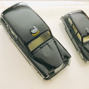 London TAXI Cabs Lot of 2 : Corgi & Budgie Models, Amazing Vintage UK Toys