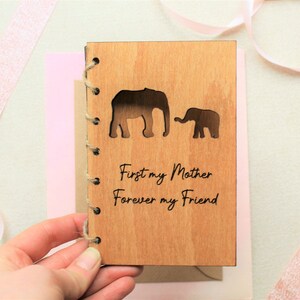 First My Mother Forever My Friend, Cadeau de la fête des mères, Carte personnalisée pour la fête des mères, Carte d’anniversaire des mamans, Cadeau pour maman, Fête des Mères Heureuse