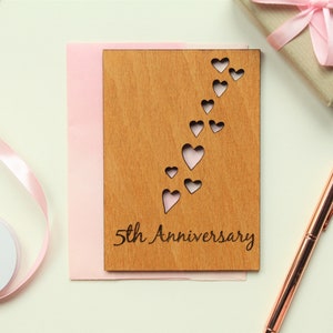 Tarjeta de madera del 5º aniversario [tarjeta de aniversario personalizada, tarjeta de quinto aniversario, regalo de aniversario de madera, aniversario de madera, tarjeta de boda]