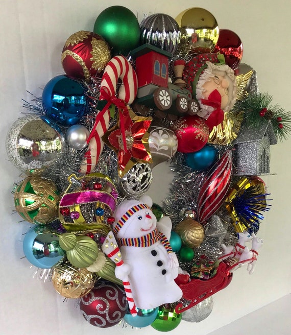 Nostalgic Christmas™ Ornament Kit - Silver Wreaths