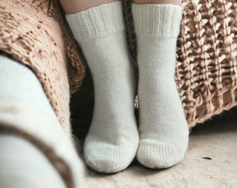 Cozy Hand-Knitted  White Socks - Unisex Handmade Warm Socks - Wool Softness for Everyday Wear - Knitted Gift