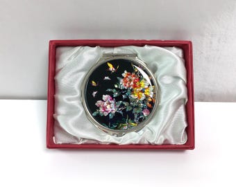 Mother of Pearl Compact Mirror: Flower Butterfly Design, Black
