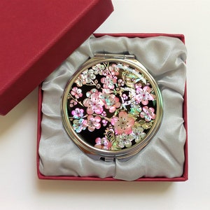 With gift box Large Size Mother of pearl Pill box Pill case Travel pill box Cherry blossoms pattern Removable divider