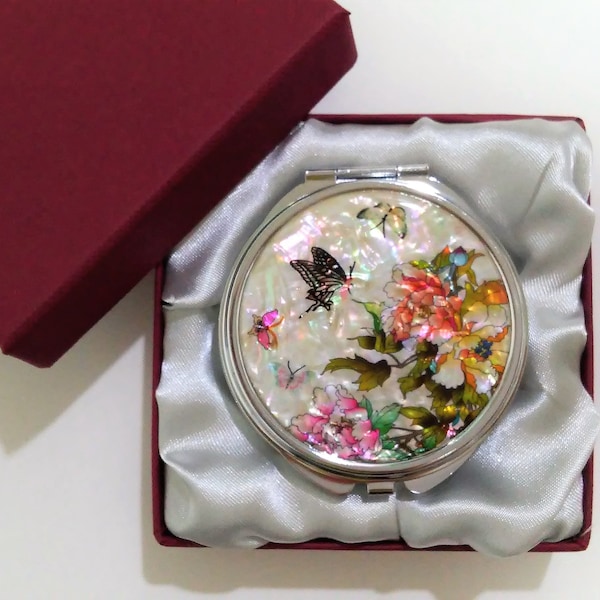 With gift box Large size Mother of pearl Pill box Pill case Medicine container Travel pill container Peonies & butterflies White color