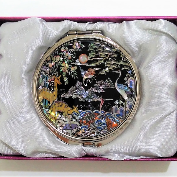 Mother of pearl, Cosmetic mirror, Compact mirror, Makeup mirror, Pocket mirror, The ten traditional Symbols of Longevity patterned Black