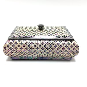 Mother of Pearl Jewelry Box: Geometric Design Wood