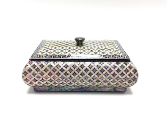Mother of Pearl Jewelry Box: Geometric Design Wood