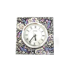 Skrivbordsklocka med pärlemor: Tranor och talldesign, trä, svart