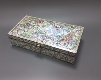 Mother of Pearl Jewelry Box: Butterfly Wooden Storage Box