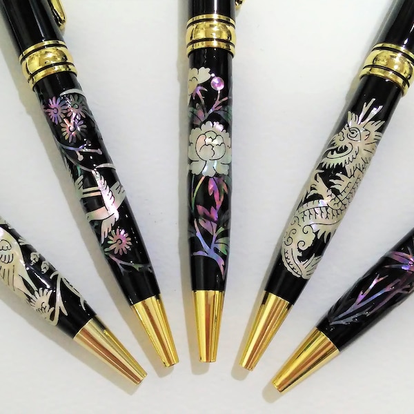 Avec emballage cadeau Stylo à bille en nacre Stylo artisanal Incrusté de nacre Grue Oiseaux Pivoines Dragon Bambou Motif 5