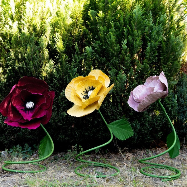 Giant Standing Flower for Wedding Aisle Decor, Oversized Paper Poppy, Wedding Backdrop